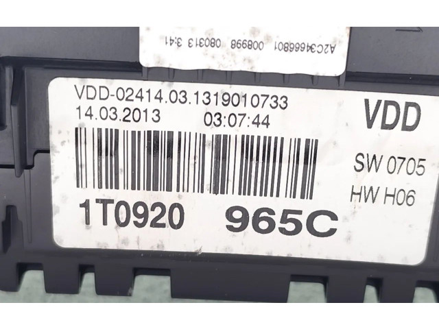 Панель приборов 1T0920965C   Volkswagen Touran II       