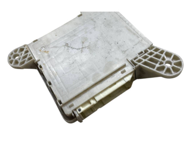 Pojistková skříňka 8267030350 Lexus GS 250 350 300H 450H 2014