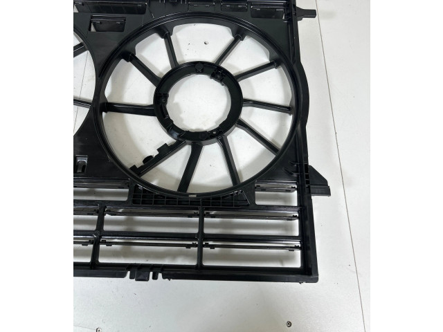 Вентилятор радиатора     4M0121207A    Audi Q8 