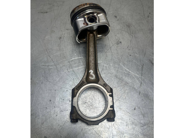 Поршень с шатуном AAA 021e Volkswagen Golf III