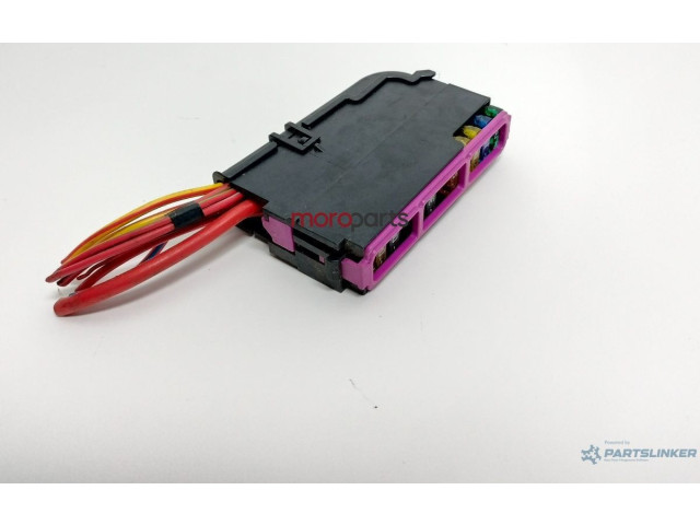   Pojistková skříňka 8K0941824   Audi Q7 4L 2006