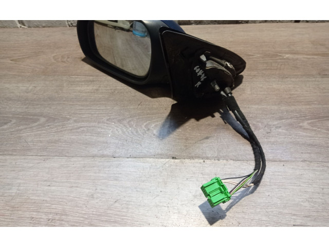 Зеркало электрическое Volvo V70 2000 - 2004 года