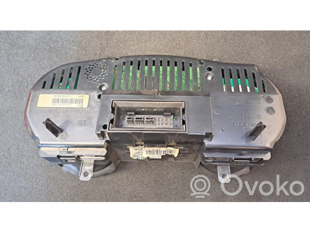 Přístrojová deska  Seat Leon (1P) 2005 1P0920827B  