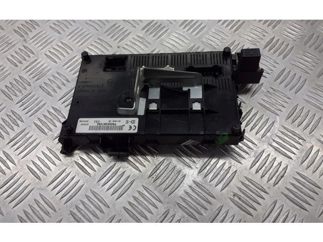 Блок предохранителей 8200387290 Renault Clio II