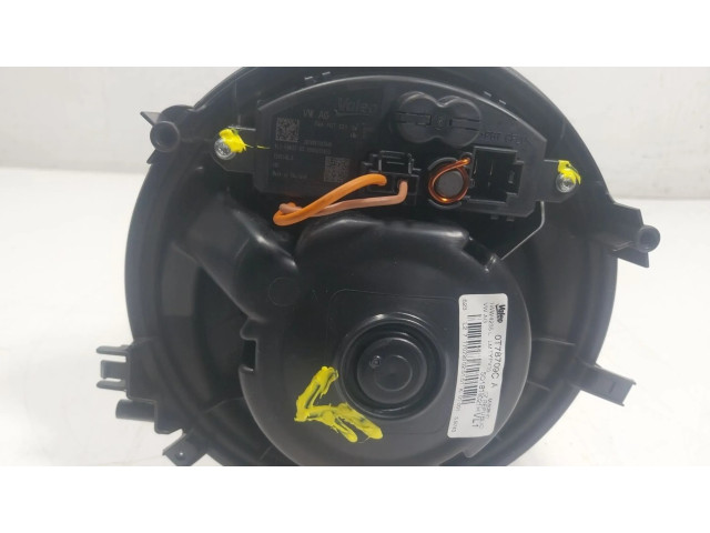 Вентилятор печки 5WB819015A, 5Q1819021H Audi A3 8Y