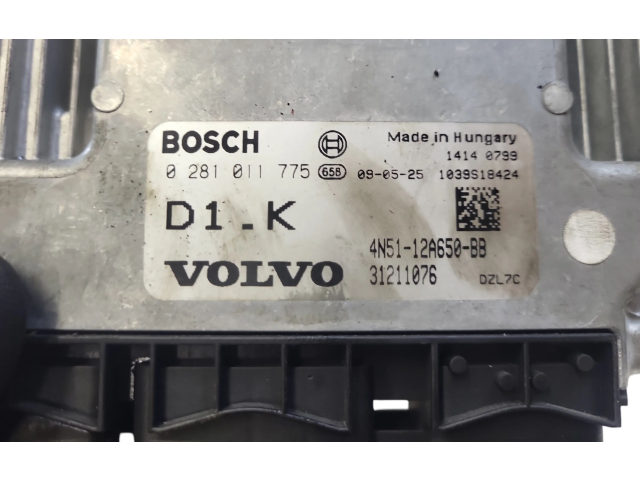 Блок управления двигателя 0281011775, 4N5112A650BB   Volvo V50