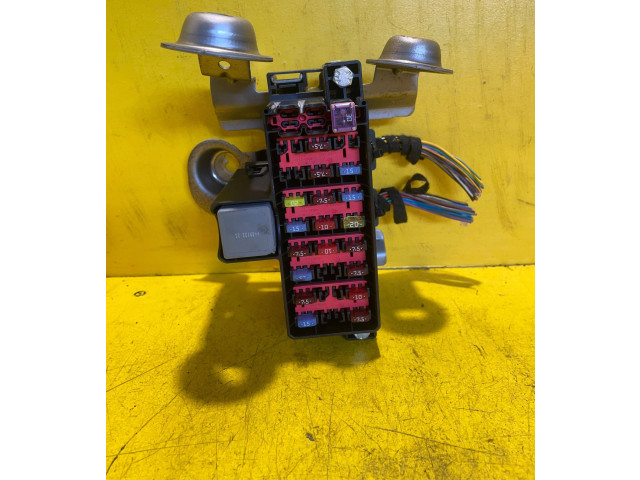 Pojistková skříňka 8V5T14A005HCE Ford Fiesta 2009