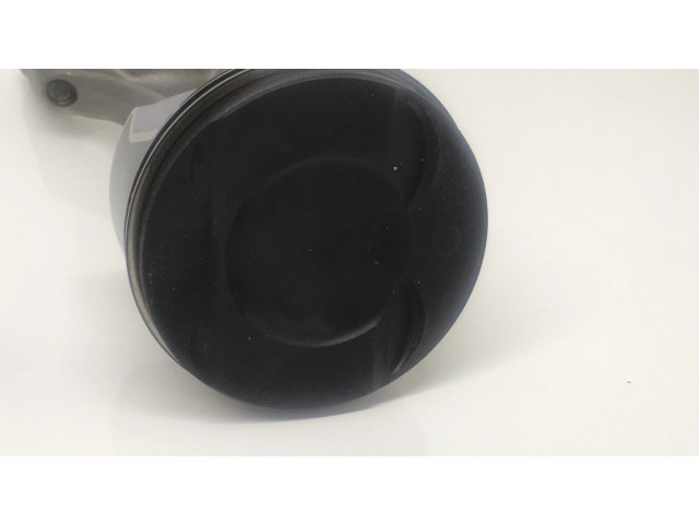 Píst 84L157 Audi S5 Facelift pro benzínový motor 3.0