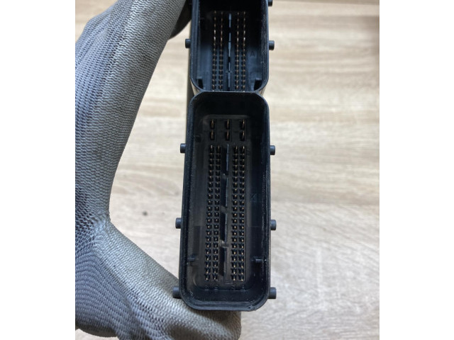 Блок управления двигателем Блок управления 06F906056FF Volkswagen Jetta V