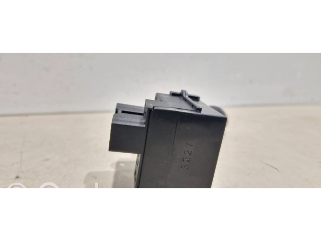 Ручка стеклоочистителей M18624 Honda Stream