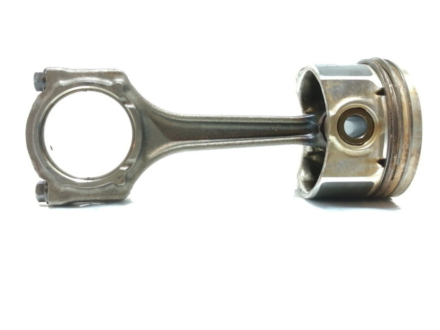 Поршень 169A4000 Fiat Grande Punto