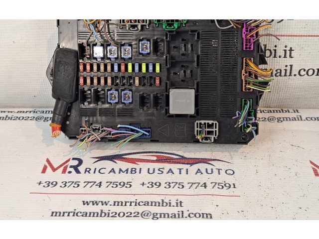 Блок предохранителей BX23-14B476-AA, 306DT Jaguar XF X250