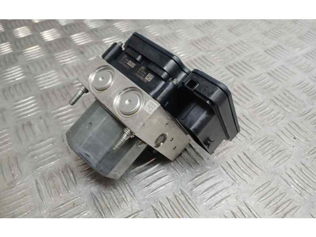Jednotka ABS A0004313900, BOSCH Mercedes-Benz GLA W156 2013