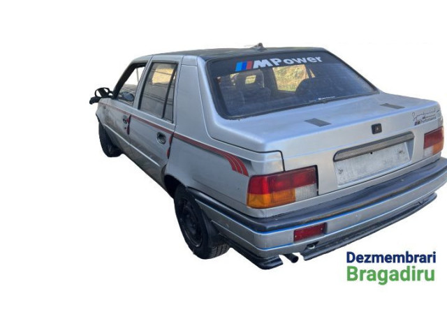 Моторчик дворников Dacia Nova