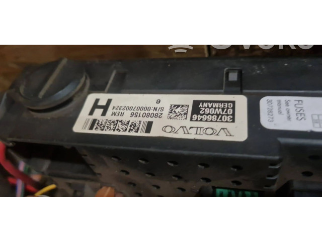 Pojistková skříňka 30786646 Volvo XC90 2009