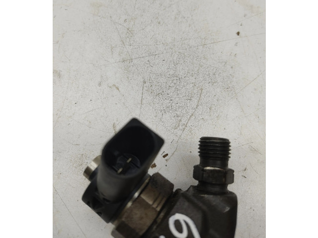 Форсунка 03L130277J, 0445110369    Volkswagen PASSAT B7   