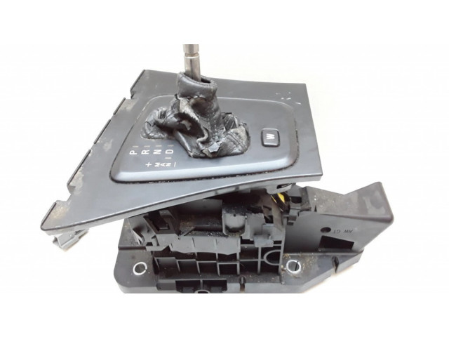 Механизм переключения передач (кулиса) (в салоне)