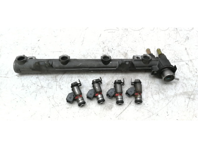 Топливная рампа 036133319B, 036031C   Volkswagen Golf IV  