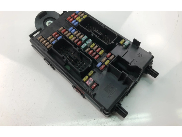 Блок предохранителей 31346672 Volvo XC90