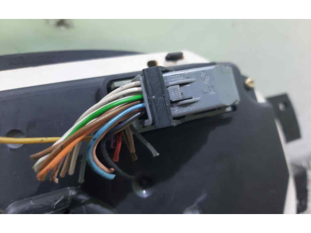 Přístrojová deska Renault Kangoo I 2002 P8200095393