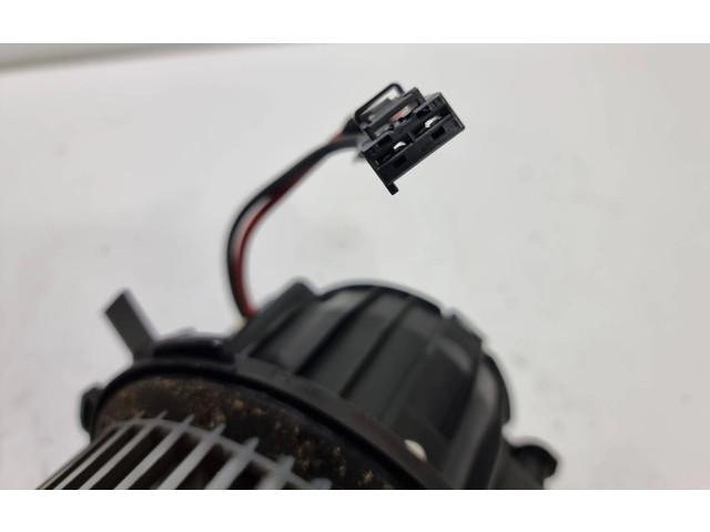 Вентилятор печки       Audi Q5 SQ5