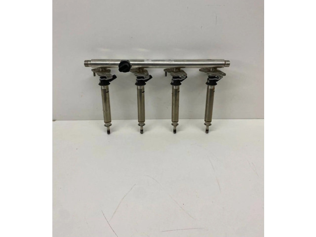 Vstřikovač A2700701400   Mercedes-Benz C AMG W205     