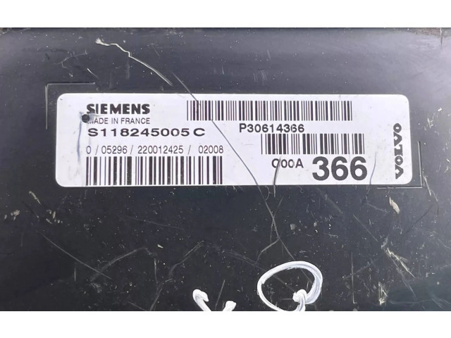 Блок управления двигателя P30614366, S118245005C Volvo S40, V40