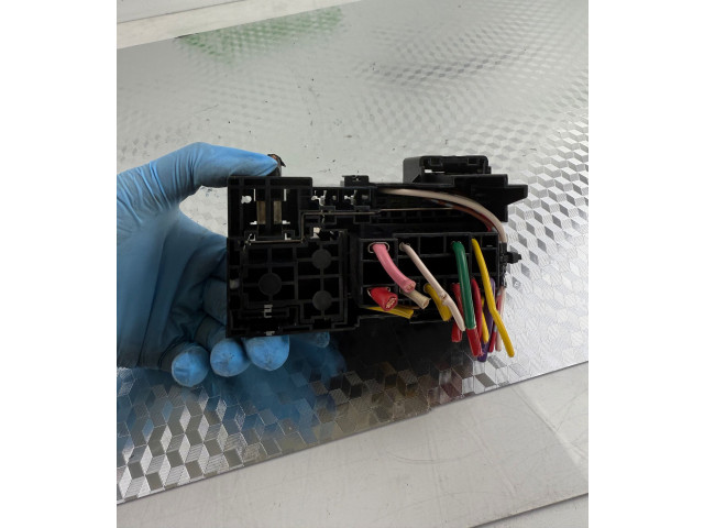 Блок предохранителей    Honda HR-V    