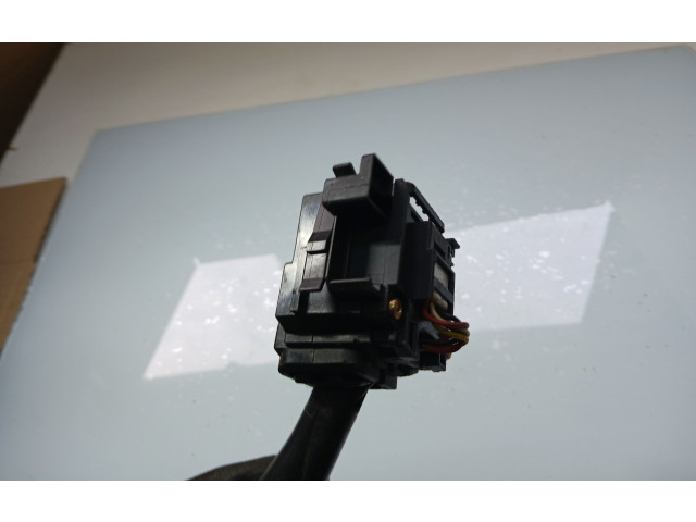 Ручка стеклоочистителей Mitsubishi Pajero