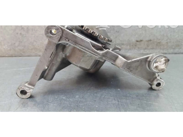 Čerpadlo oleje 059115105G Audi A8 S8 D2 4D