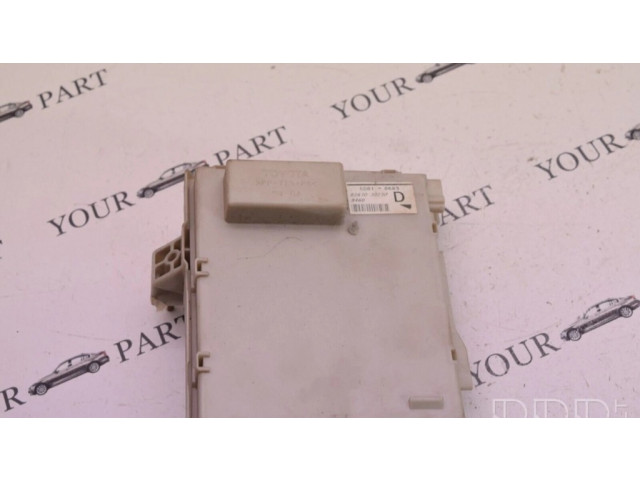 Pojistková skříňka 8267030230 Lexus GS 300 350 430 450H 2005