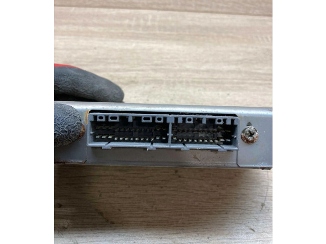 Блок управления АБС MR173765, X2T30681M Mitsubishi Galant