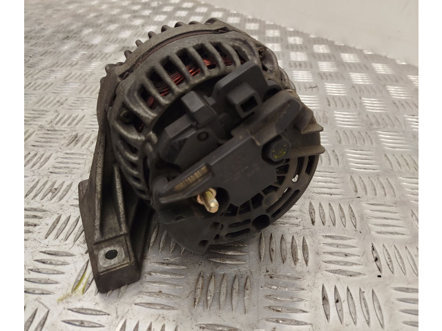 Генератор 8676498, 0124525029   Volvo V70      