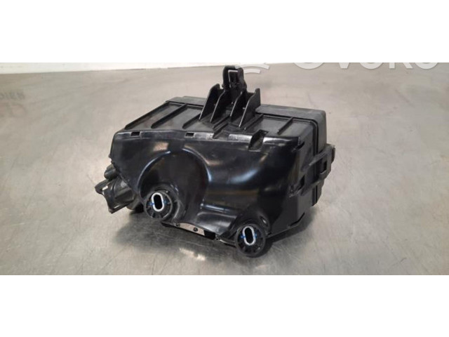 Блок предохранителей 04L907309R Audi A3 S3 8V