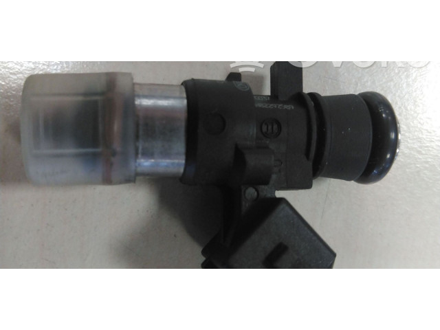 Форсунка 8200292590, 7701061008    Renault Twingo II  D4F772 