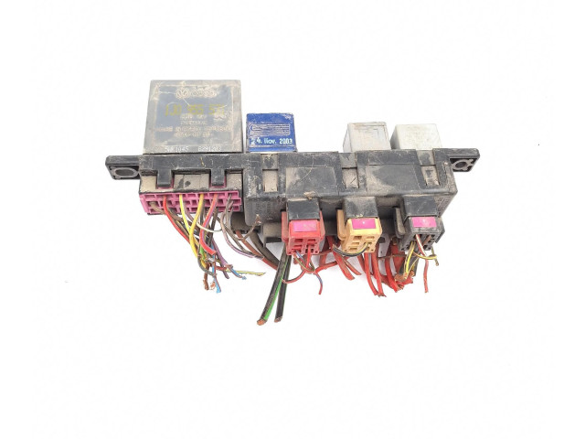 Блок предохранителей 8L0941822A, 8L0941822A Audi A6 S6 C5 4B