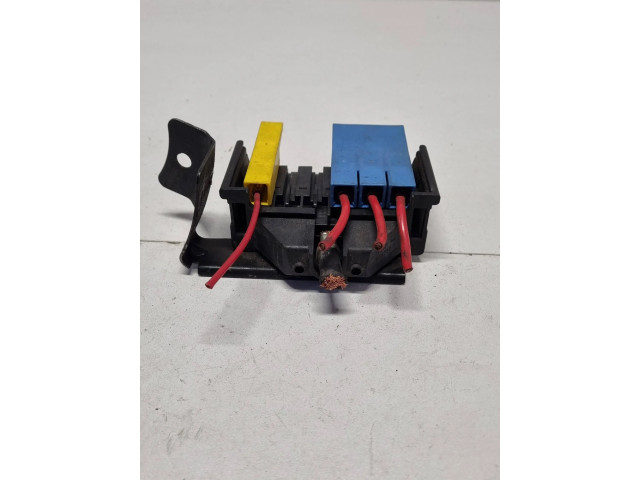 Блок предохранителей  PA66GF13, 9647301   Citroen C8    