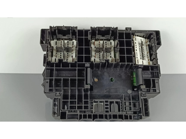 Блок предохранителей 68366721AD Jeep Grand Cherokee WL