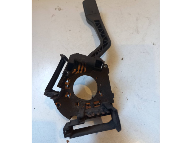 Ручка стеклоочистителей 357953519   Volkswagen PASSAT B4