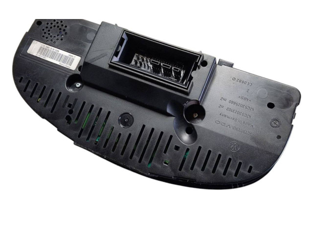 Přístrojová deska Volkswagen Caddy 2009 1T0920872F, V0011000