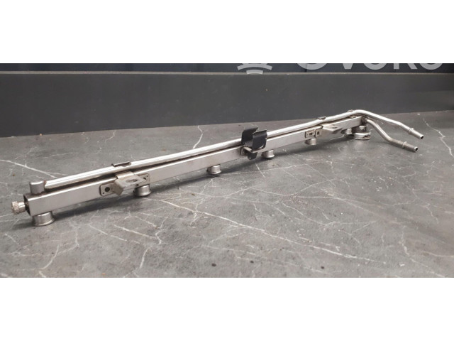 Vstřikovací lišta BMW 5 E39