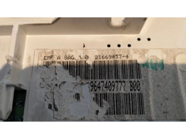 Дисплей    9647409777   Peugeot 206+