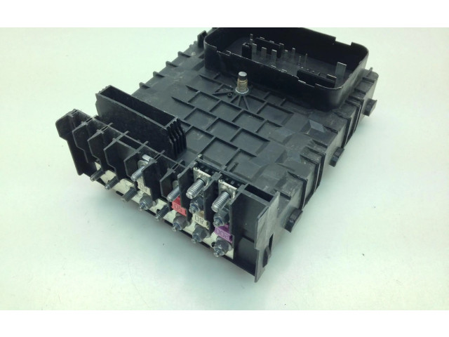 Блок предохранителей 1K0937125A Volkswagen Golf Plus