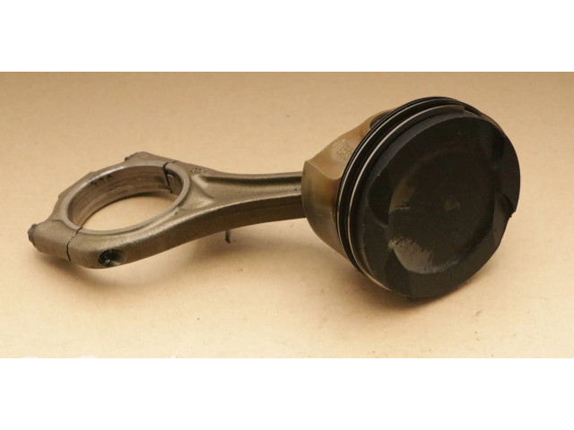 Píst 089203   BMW 7 F01 F02 F03 F04  pro benzínový motor 4.4 N63B440 