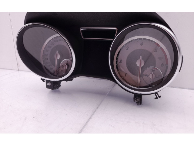 Přístrojová deska  Mercedes-Benz GLA W156 2015 A1569004802, 0263698199  