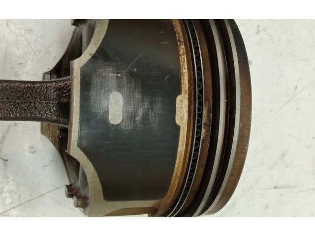  Поршень с шатуном  69L34, TCE  Renault Clio III  