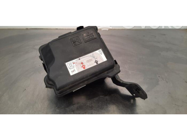 Блок предохранителей 9671941780 Citroen C3 Aircross