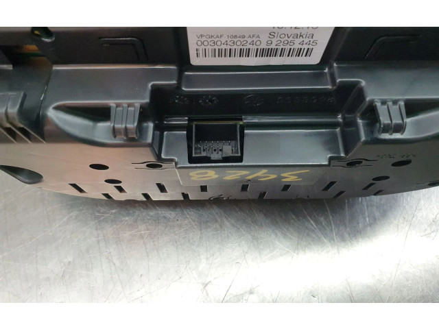 Přístrojová deska BMW 1 F20 F21 2016 62106805177, 0030430240