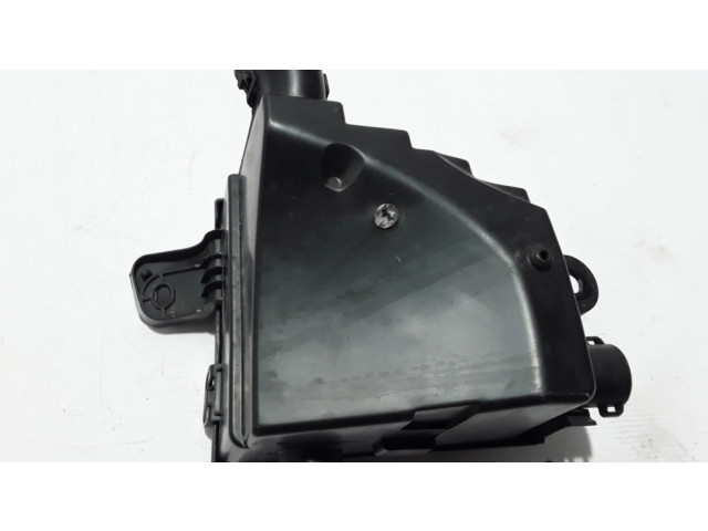 Блок предохранителей 8200790426 Dacia Duster