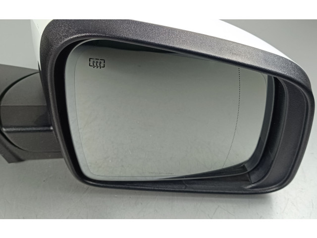 Зеркало электрическое Jeep Grand Cherokee 2010 - 2021 года